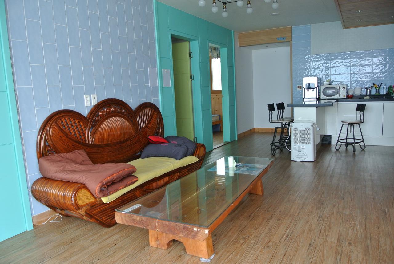 My Mother Guesthouse Jeju Exterior photo